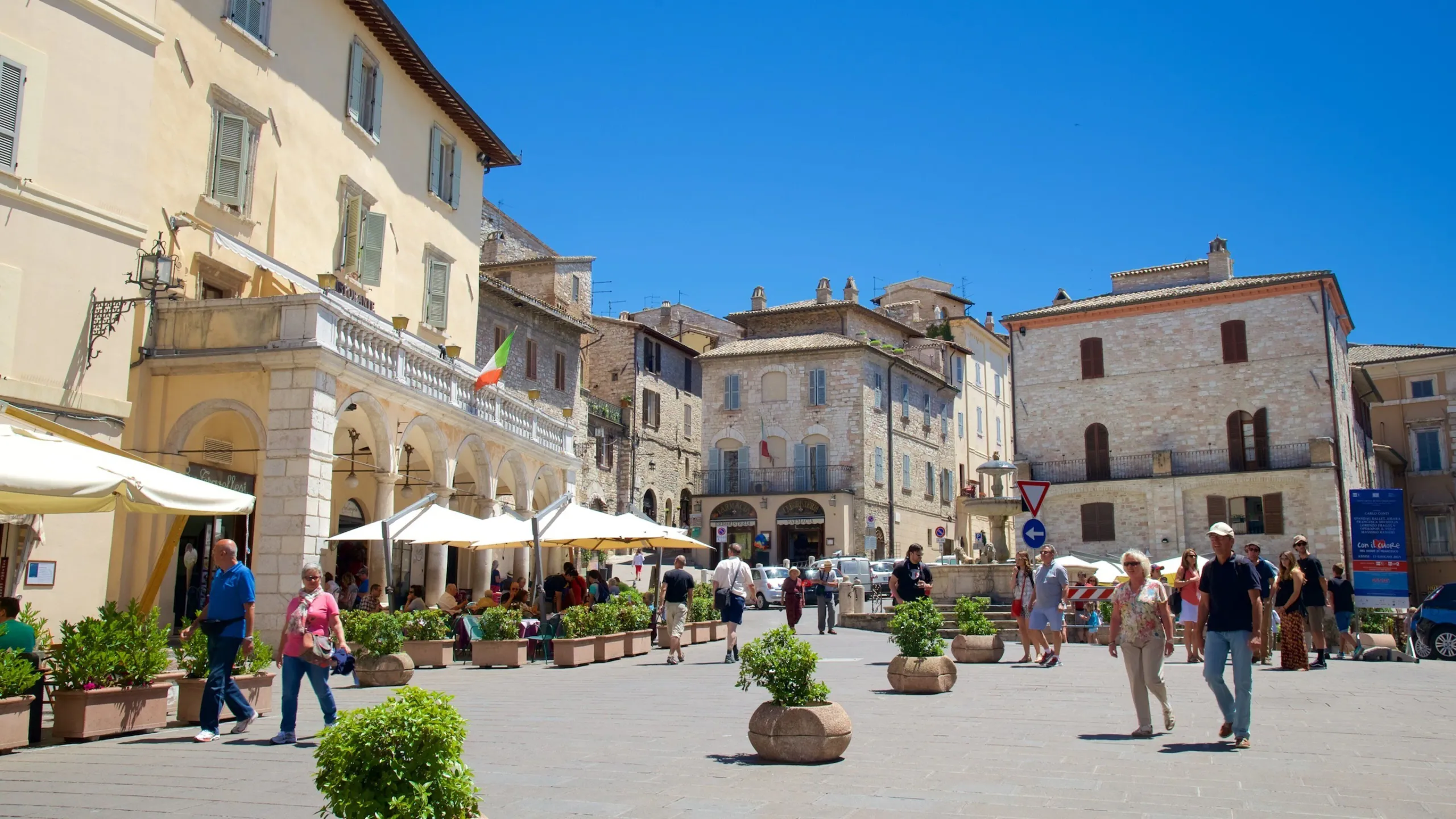 Assisi, Piazza del Comune — Assisi, Umbria