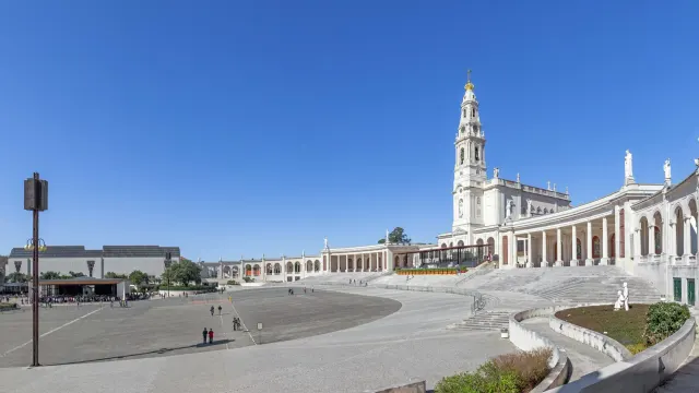 Fátima, Chapel of the Apparitions — Cova da Iria, Fátima