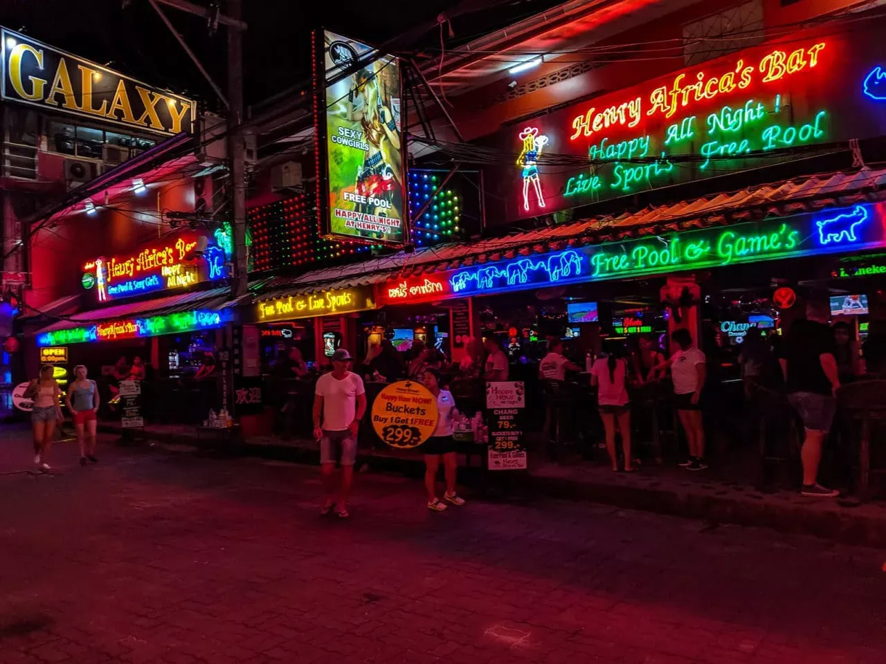 Henry Africa's, Soi Green Mango — Chaweng, Koh Samui