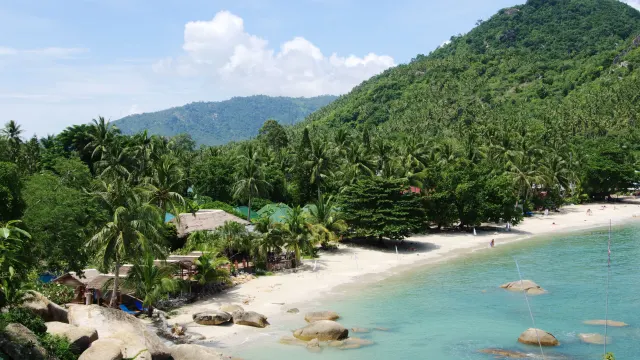 Crystal Bay in 4K — Lamai, Koh Samui