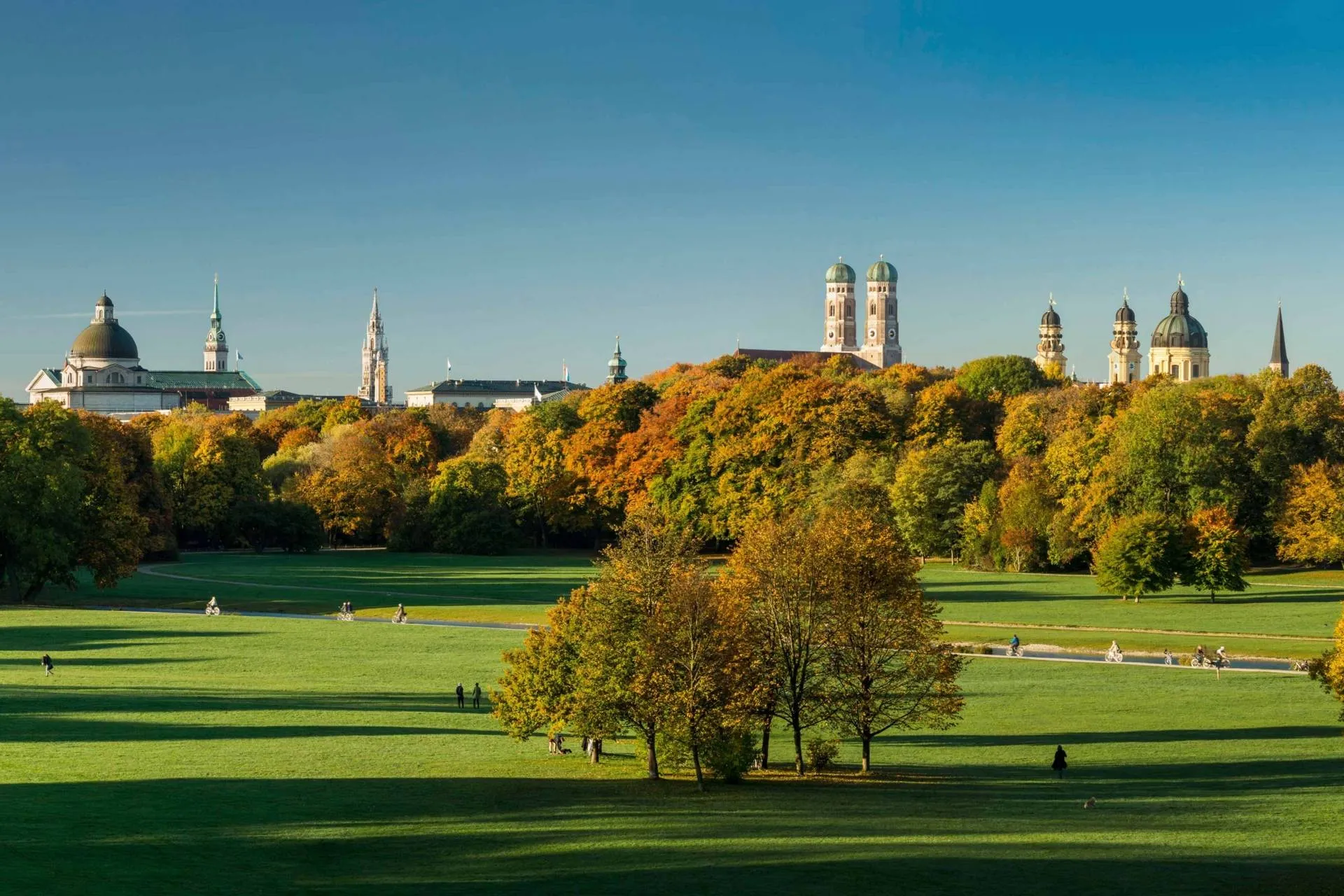 Michaelianger Park, Munich: live webcam view over Berg am Laim, Munich, Germany