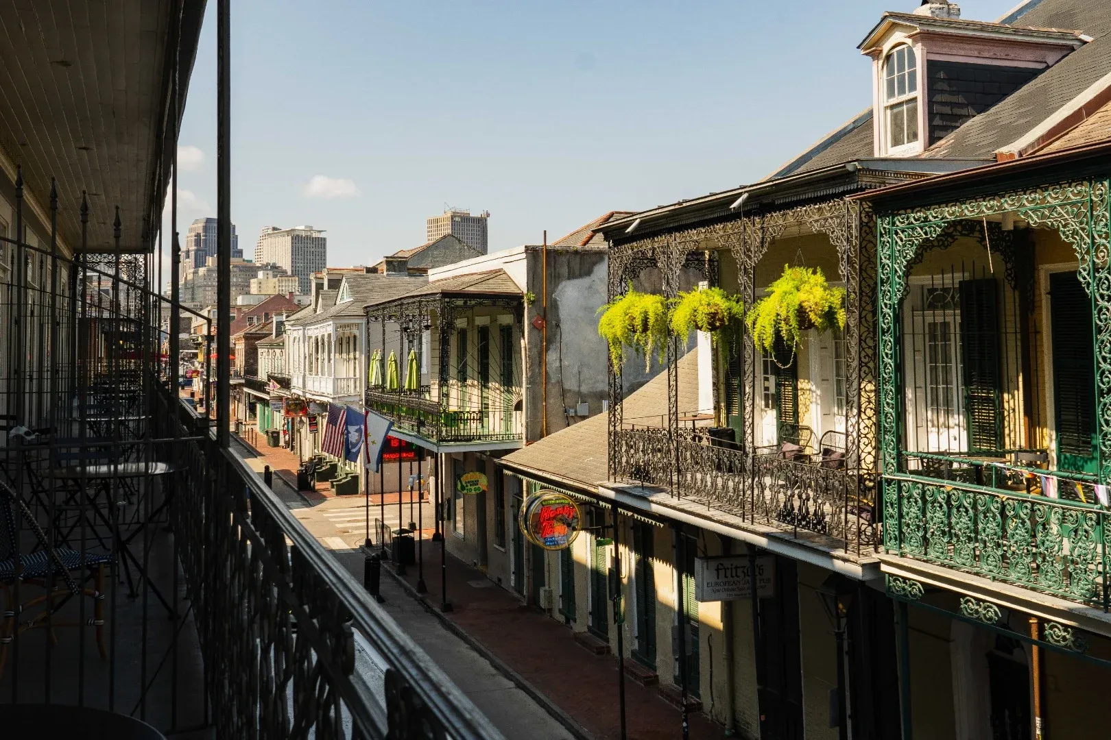 French Quarter Balcony — live webcam view over French Quarter, New Orleans, United States