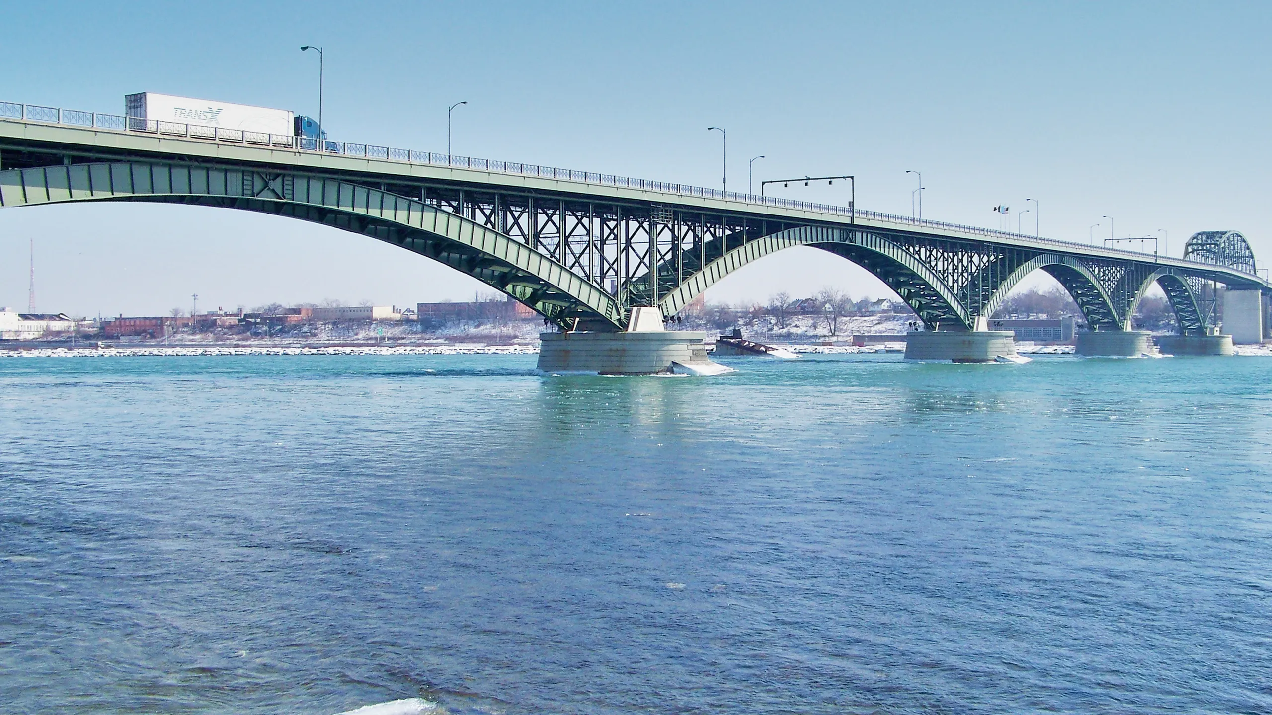 Peace Bridge, Fort Erie, Fort Erie, Ontario