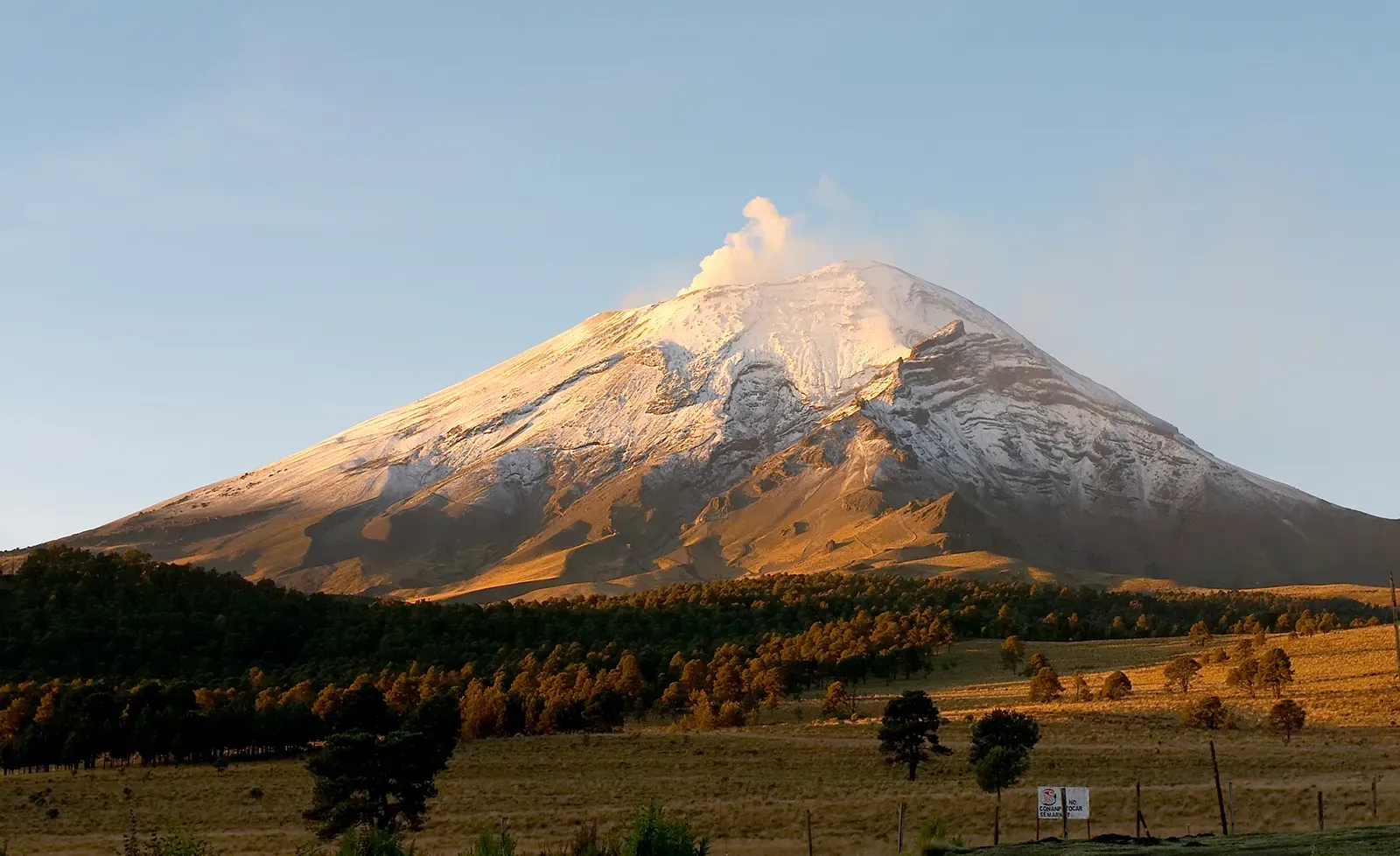 Popocatépetl Volcano — live webcam view over San Pedro Benito Juárez, Puebla, Mexico