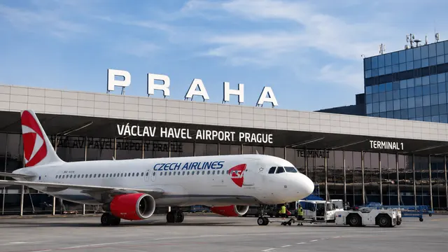 Prague Airport Planespotting — Václav Havel Airport, Prague