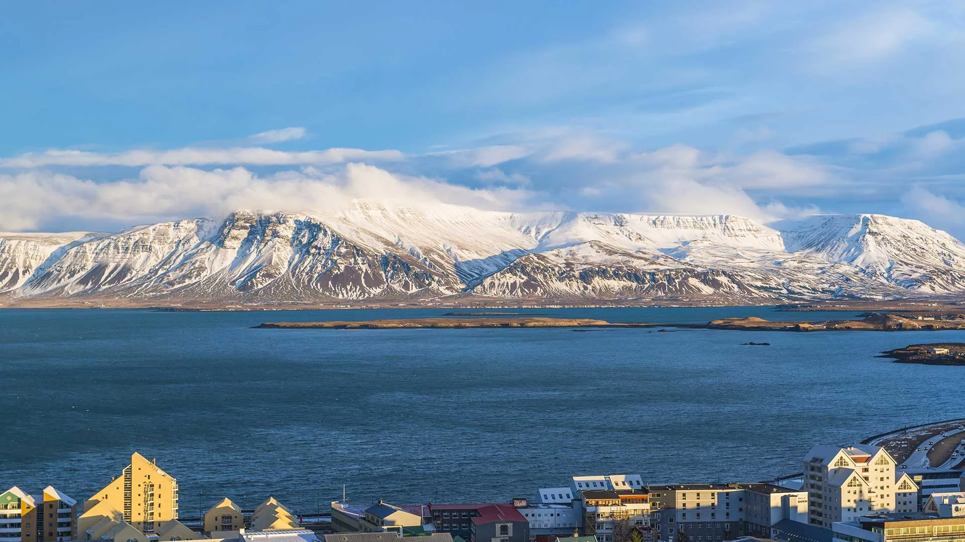 Reykjavík and Mount Esja — live webcam view over Reykjavík, Iceland