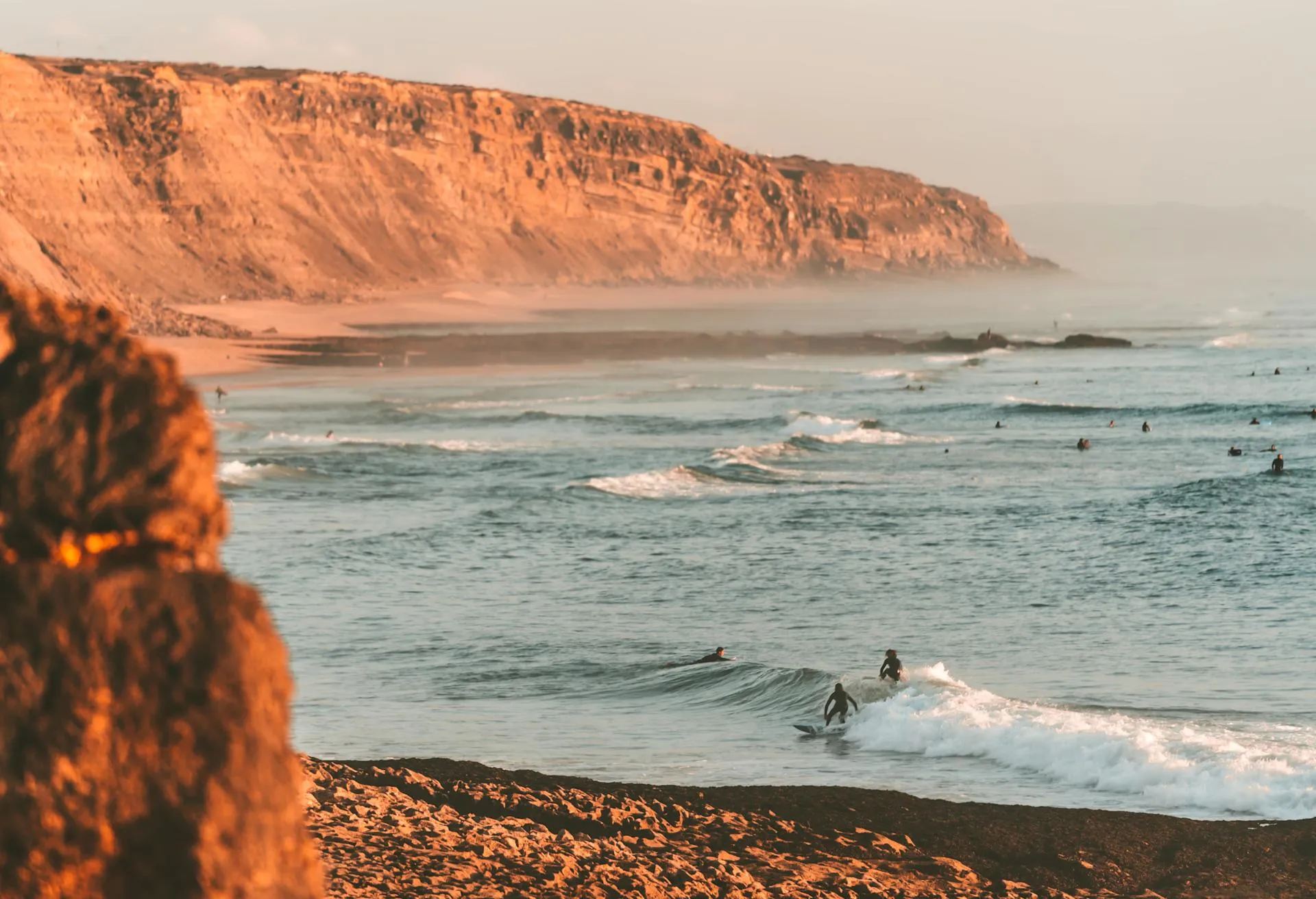 Surfline TV: World Surf Cams: live webcam view over Huntington Beach, California, United States