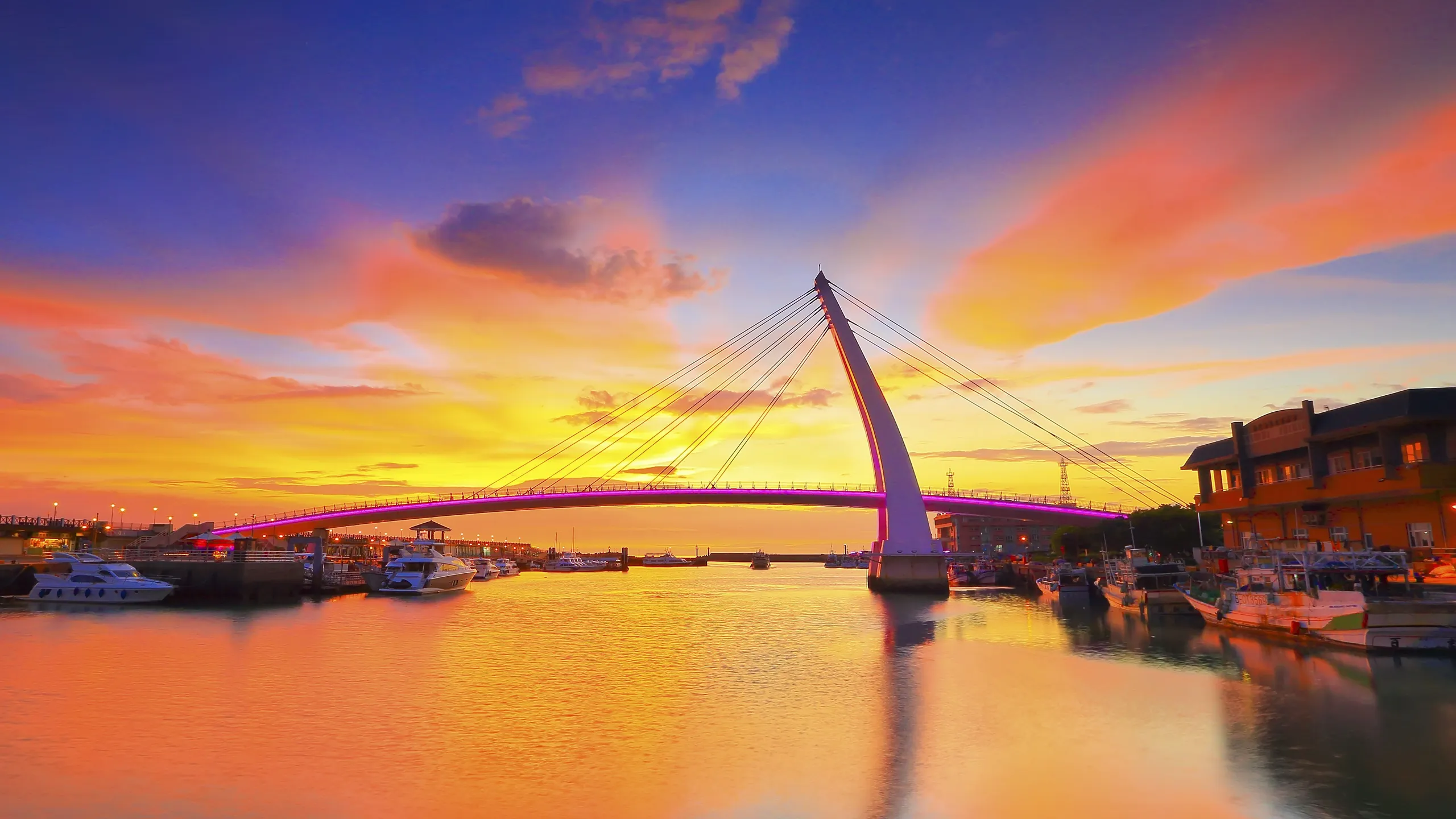 Tamsui Fisherman's Wharf — Tamsui, New Taipei
