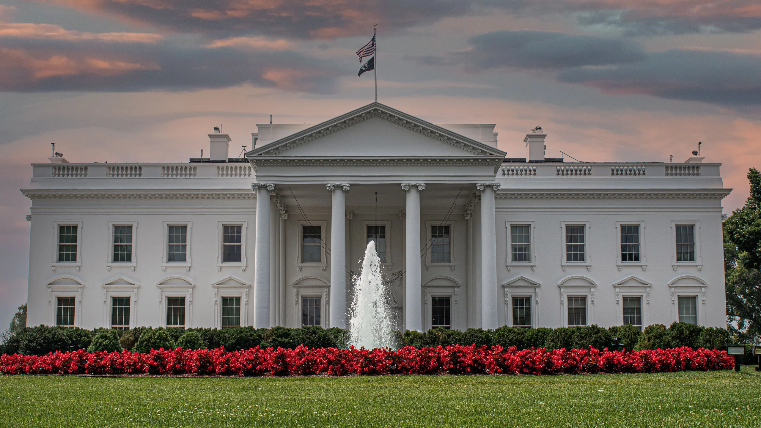 The White House — live webcam view over Pennsylvania Avenue, Washington, D.C., United States