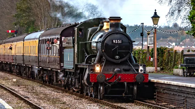 Williton Level Crossing — Williton, West Somerset Railway